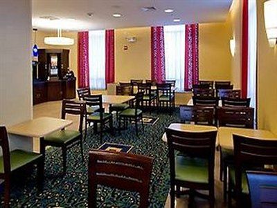 Fairfield Inn & Suites By Marriott New York Long Island City/Manhattan View Restaurant bilde