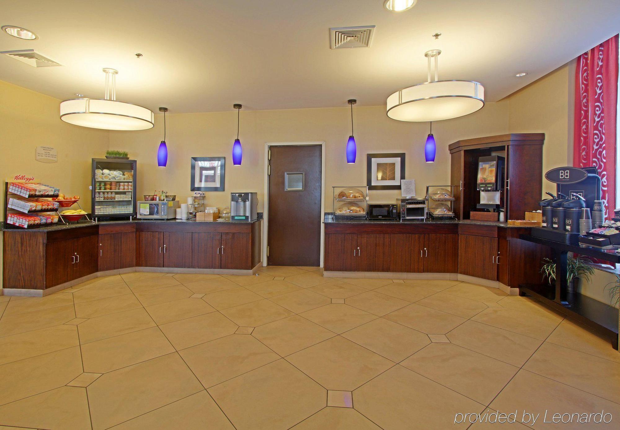 Fairfield Inn & Suites By Marriott New York Long Island City/Manhattan View Restaurant bilde